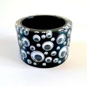 Iris Apfel googly eyes chunky lucite bangle bracelet cuff Rara Avis acrylic